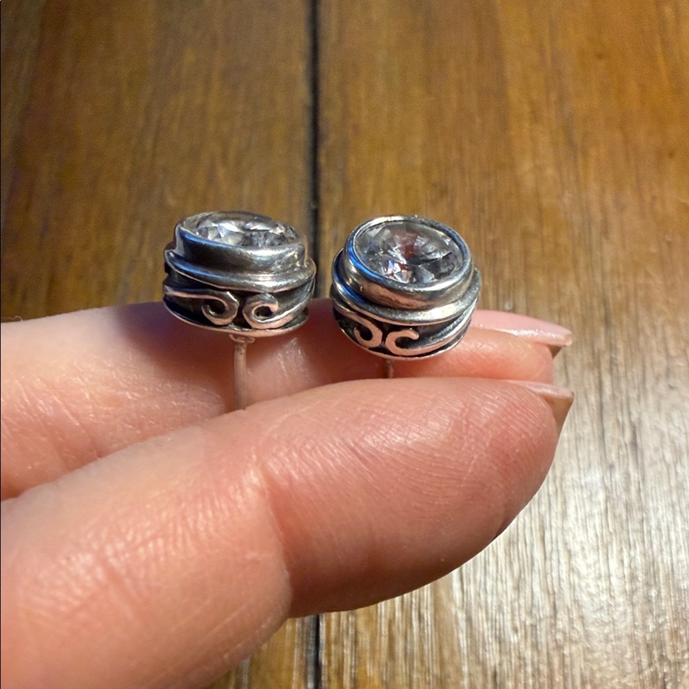 Elegant Silver Stud Earrings - Picture 2 of 6